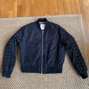 ⚡️SALE⚡️black bomber jacket with lace up arms